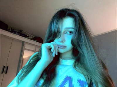 carrie145 A piece of my life outside the site💕 Pic