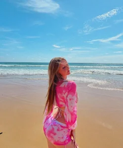 lovelly_molly travel Pic 2