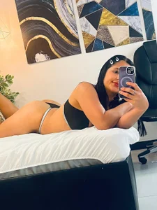 RoxiPlace Part of me 🤭 Pic 2