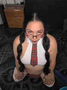 jazmin_blowjobの🤤Colegiala caliente 🔥の 2枚の写真