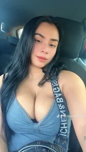 Rouus🦋 de Rouus14  5 Imagens