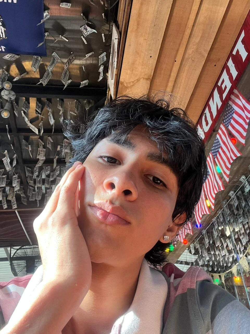 Cheys_Mast Trending Pic 1983