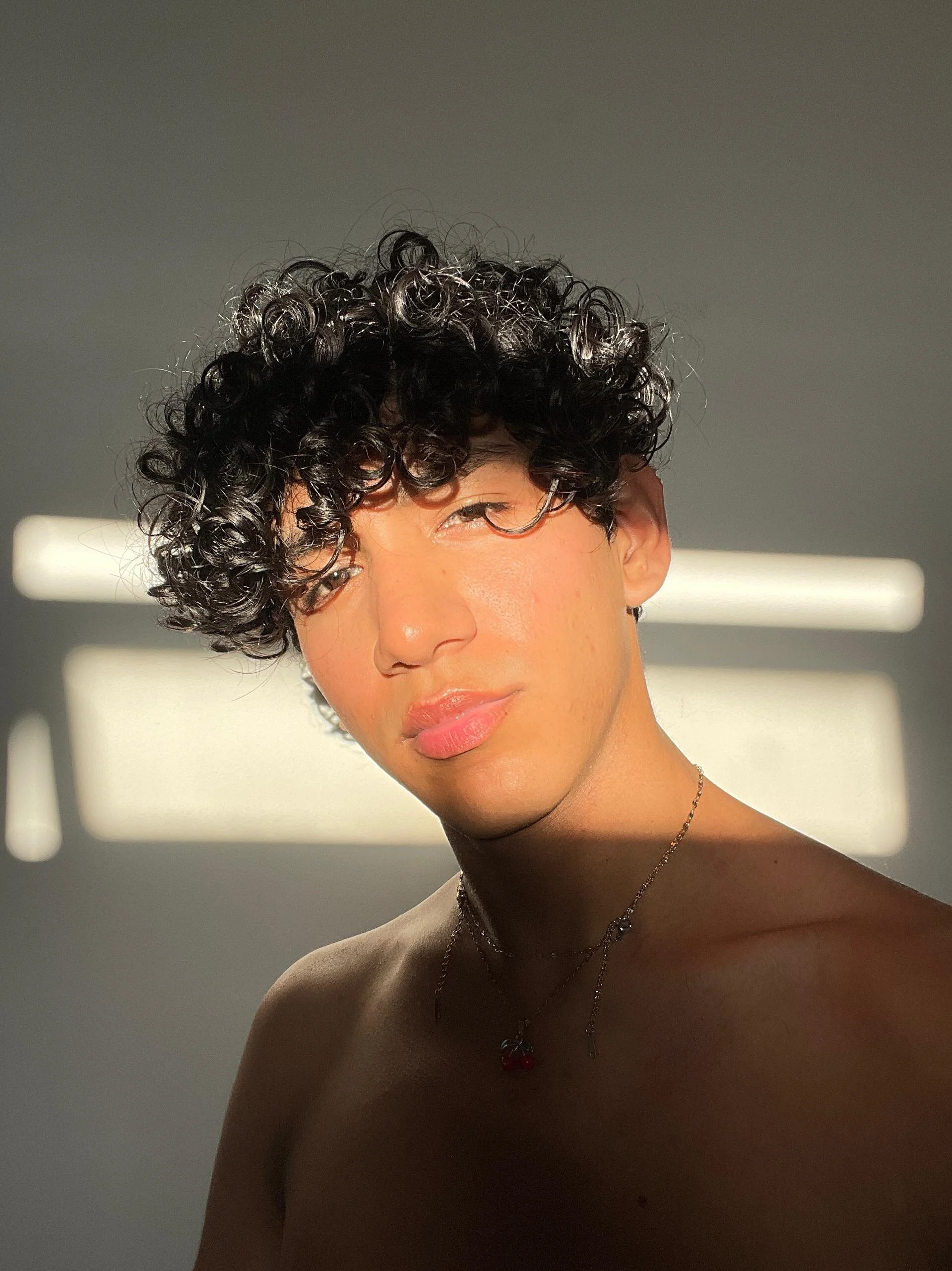 Limitless_boy Hi, I'm Dante 🤤🥵 . fénykép
