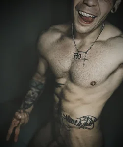 antiUnicornUnicornClub's XXX Nude Photo 1