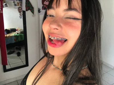 honnielane sexy brakets Pic 7