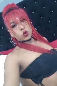 Nahomy_Collins_ Red Hair so sexy ! Pic 4