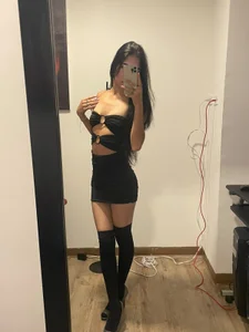 Violeta_Velvet_ 😈 I'm feeling a little mischievous today. Can you tell? Bilde 2
