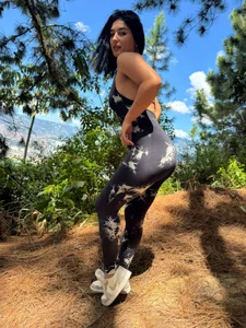 Scarlett_12 Hill of the 3 crosses Medellin Pic 6