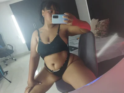 Jade_Roxx Latin Temptation Billede 5