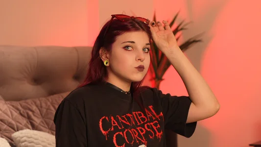 Shiny_Wendy Public Pic 5