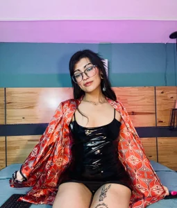 mia_devine_ ME Bilde 4