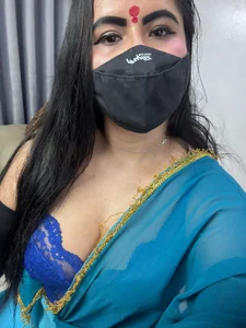 dayadubey_ sexy blue 💙💙💙 Hình 3