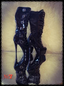 2bigass4_u My heels (u can choose wich do u like to wear-50tkn) Pic 6