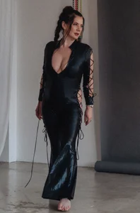 LucyBelli: or dark ( 2 фото)