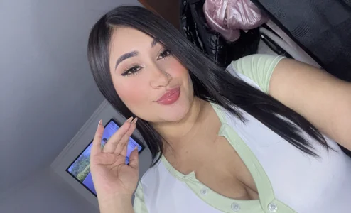 Vyolet0 Public Pic 4