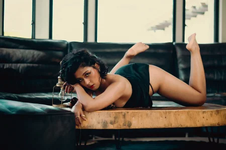 EviePhoenix I invite you to take a walk through my body Pic 4