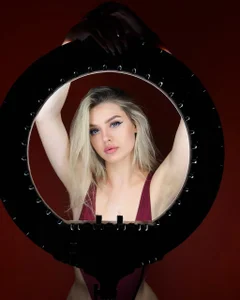 LADY IN RED