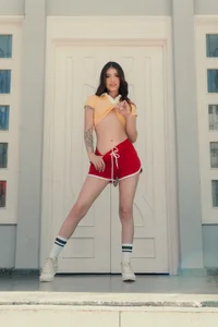 ViolettHansson Sunny Day Pic