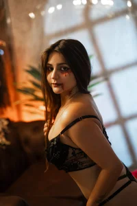 emily_cooper_t Girl vampire 🎃🍂🍁 Pic 2