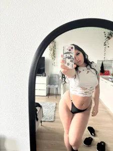 Public de Cardi_Bless  3 photos