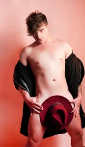 FELLING HORNY ALWAYS de Hornymoan Foto