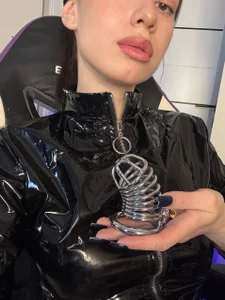 Emilyyy_miss Public slika 7