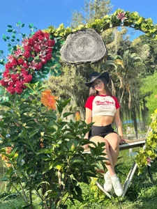 sarah_sweett_ Life With Sarah 🌴🥰 Hình 2