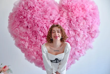 Curly_Moon BIG heart for you Pic 6