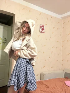 MaryBennetts The ass is a perfect arch leading to nowhere 사진 4