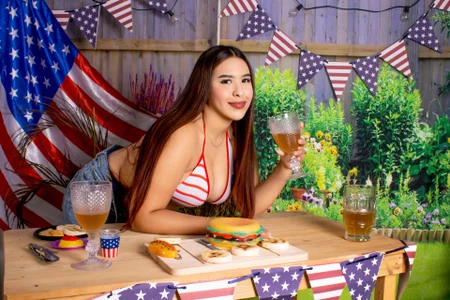 JULIETABONET Your 4th of July Surprise ❤️🤍💙 Pic 2