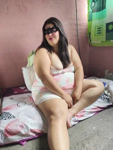 Coqueta.🫦😋🫦😘🫦😋😘🫦 de WanLuz  5 Imagens