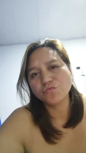 LauraReevesのtell me if you like itの 7枚の写真