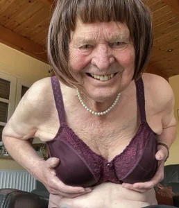 Dorle45 kullanıcısının Dorle zeigt etwas neues albümü -  9 fotoğraf