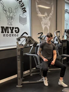 -ThomasJr- Public Pic 2