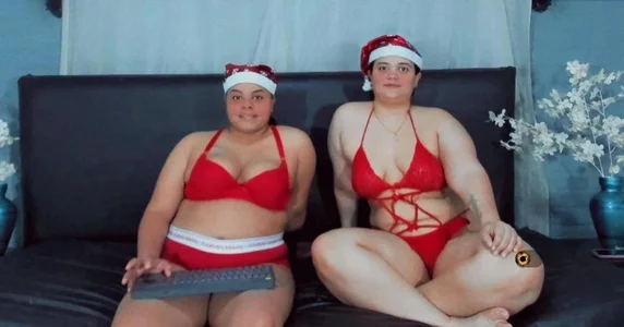 brunnette_hotのLovely siren 😘 and hot whispers 🖤🌶️の 2枚の写真