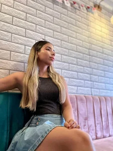 Public od Nasthia_  5 snímek