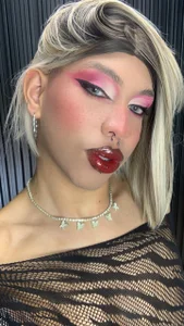 "Confianza: el accesorio que nunca pasa de moda." de AndyBlake_  Imagens