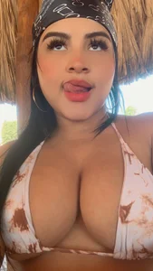 kiss od Natalycarter  3 snímek