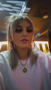 EvelynEvyyy Public Poză