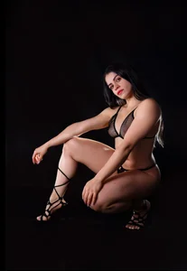 lovely_fit 😈I'm not innocent... but with you I want to be worse 😏 Gambar 3