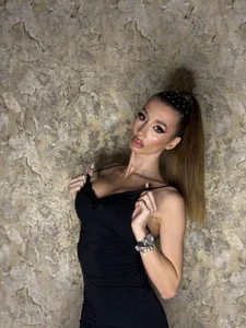 DevyNessa Public Foto