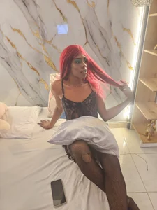 Damon_Antonella Public รูป  5