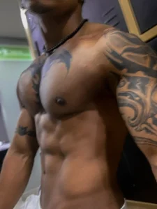 Young_laroi Abdomen รูป  5