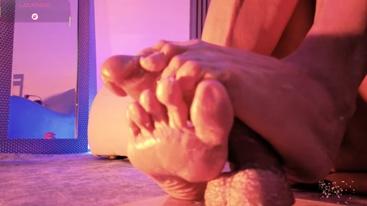 fransheskarossi feet 🤤🥵 slika 2