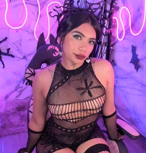 NattGomez Public  5. fénykép