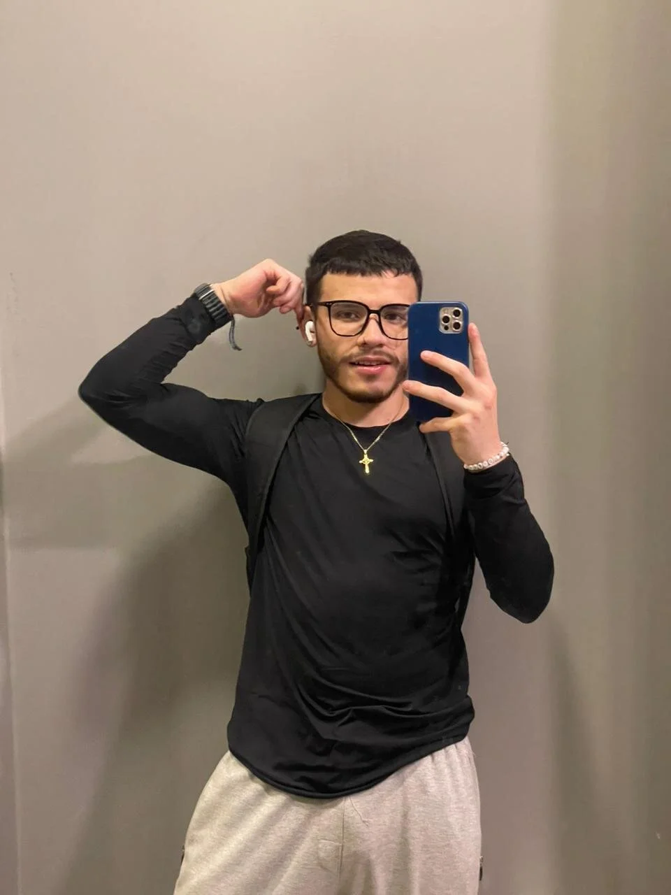 Foto em tendência de liam_es 8314