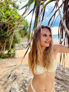 InterGirlPublic Bild 3