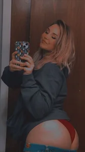 WakeAndBlaze Public Foto 9