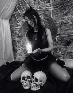 ALEJANDRACHERRY_ Happy halloween 2025 Pic 3