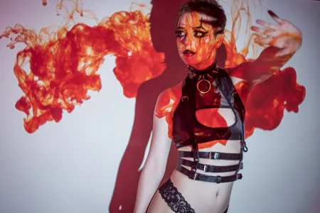 GhostieGhoo Red in the Water  4টি ছবি